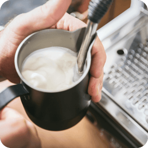Corso di formazione per appassionati e professionisti del caffè e latte art
